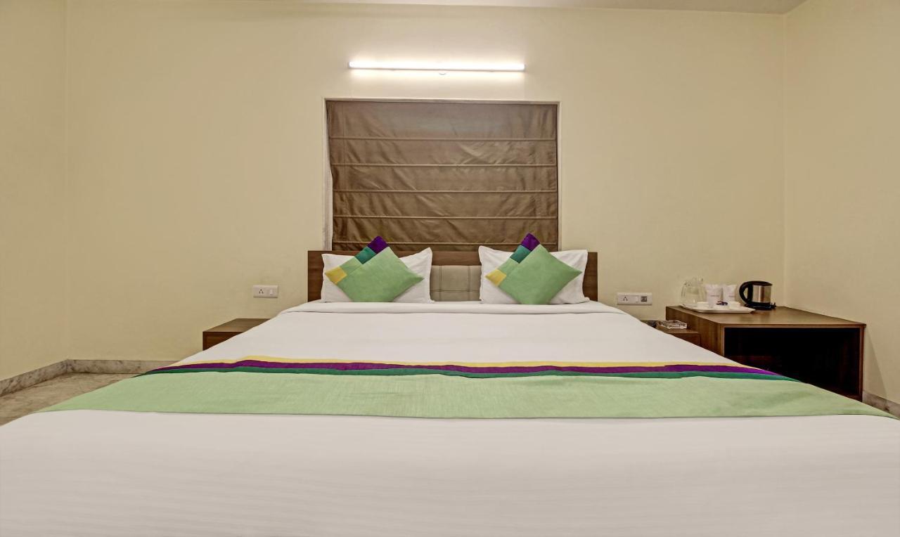 Treebo Sreemaa Newtown Hotel Panchuria ภายนอก รูปภาพ
