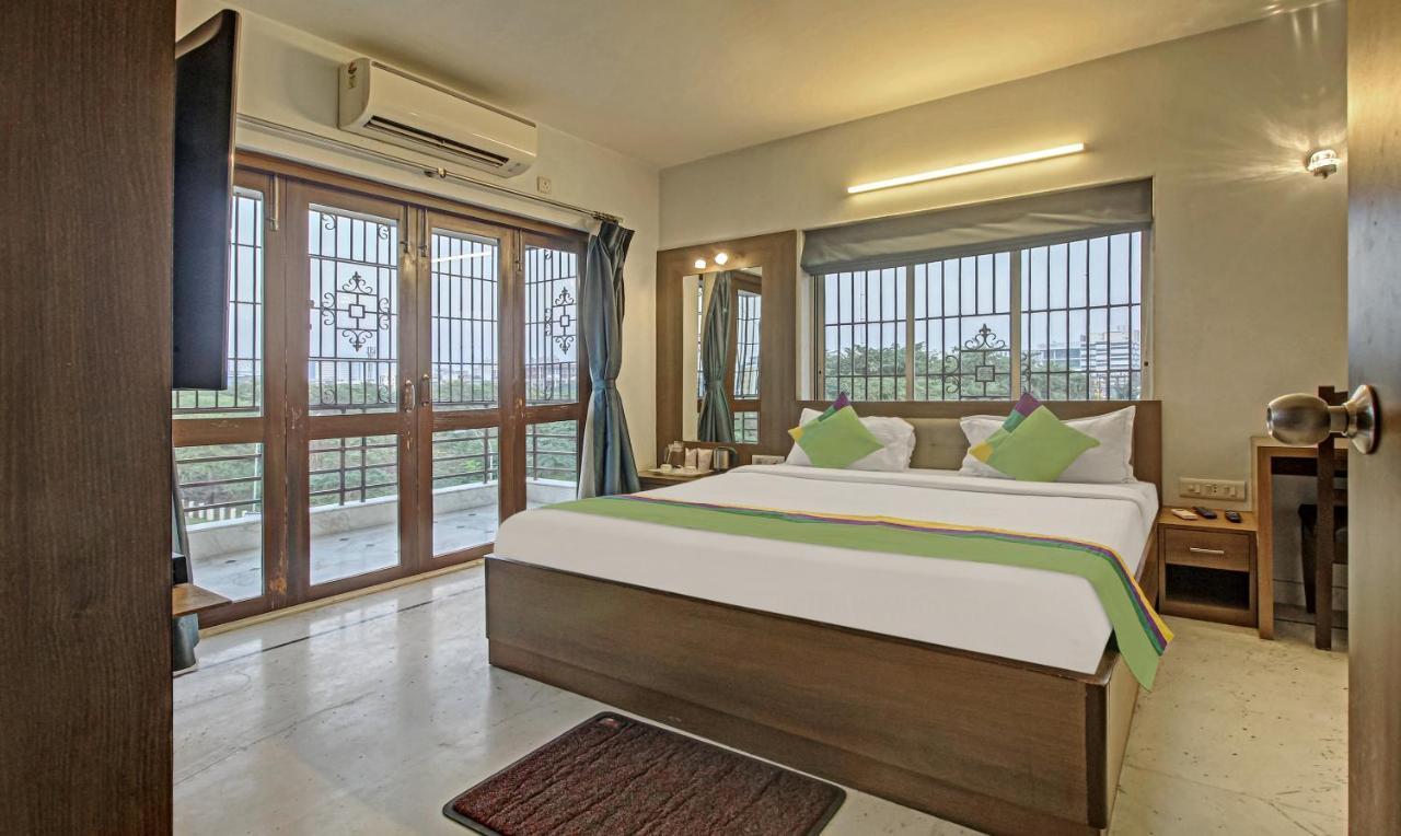 Treebo Sreemaa Newtown Hotel Panchuria ภายนอก รูปภาพ