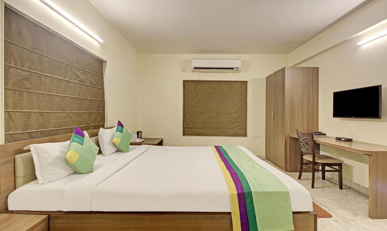 Treebo Sreemaa Newtown Hotel Panchuria ภายนอก รูปภาพ