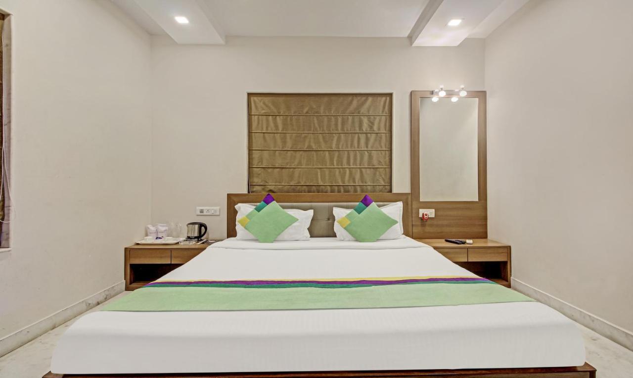 Treebo Sreemaa Newtown Hotel Panchuria ภายนอก รูปภาพ