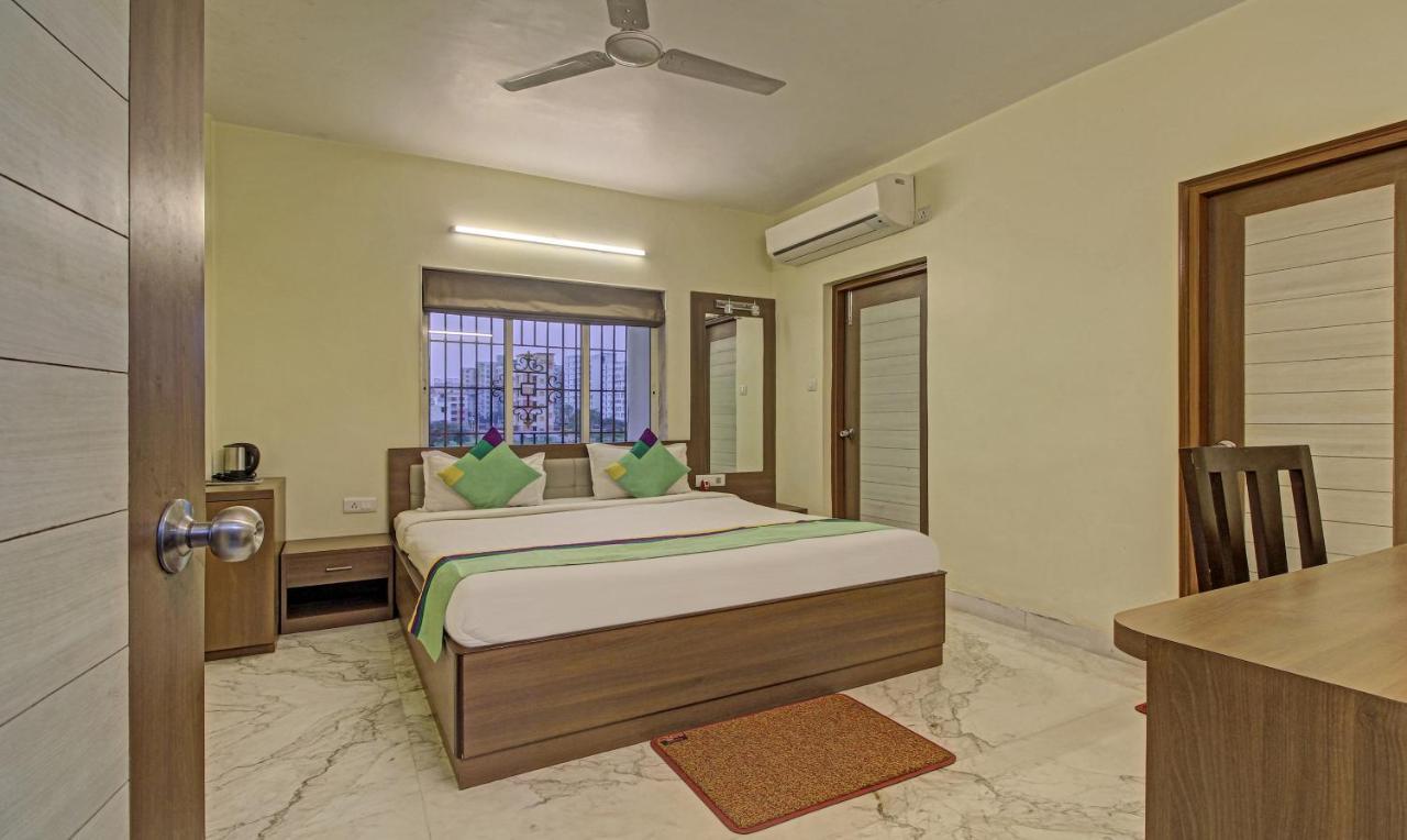 Treebo Sreemaa Newtown Hotel Panchuria ภายนอก รูปภาพ